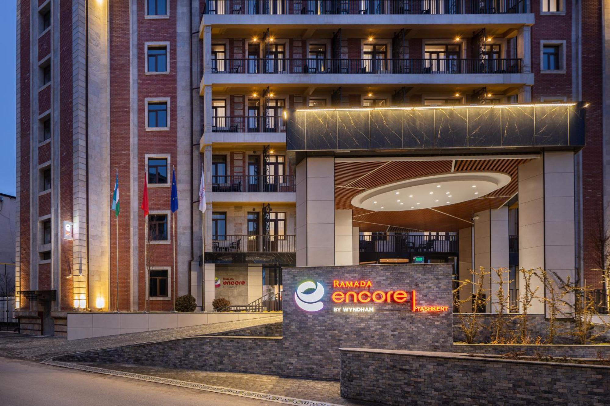 Ramada Encore By Wyndham Ташкент Екстер'єр фото